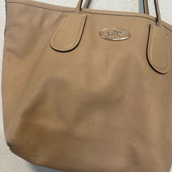 Coach Tan Leather Shoulder Tote - Picture 7 of 8
